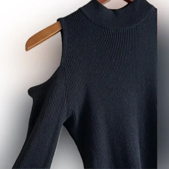 *🆕*Black off the shoulder bodycon dress - Picture 3 of 7